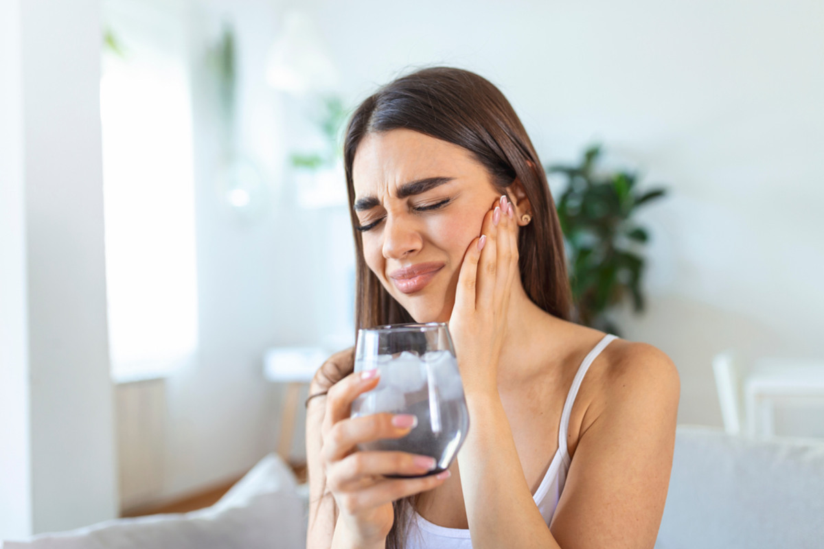 how long should tooth sensitivity last after a filling